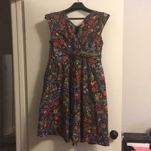 1X Black Floral Retrolicious Dress